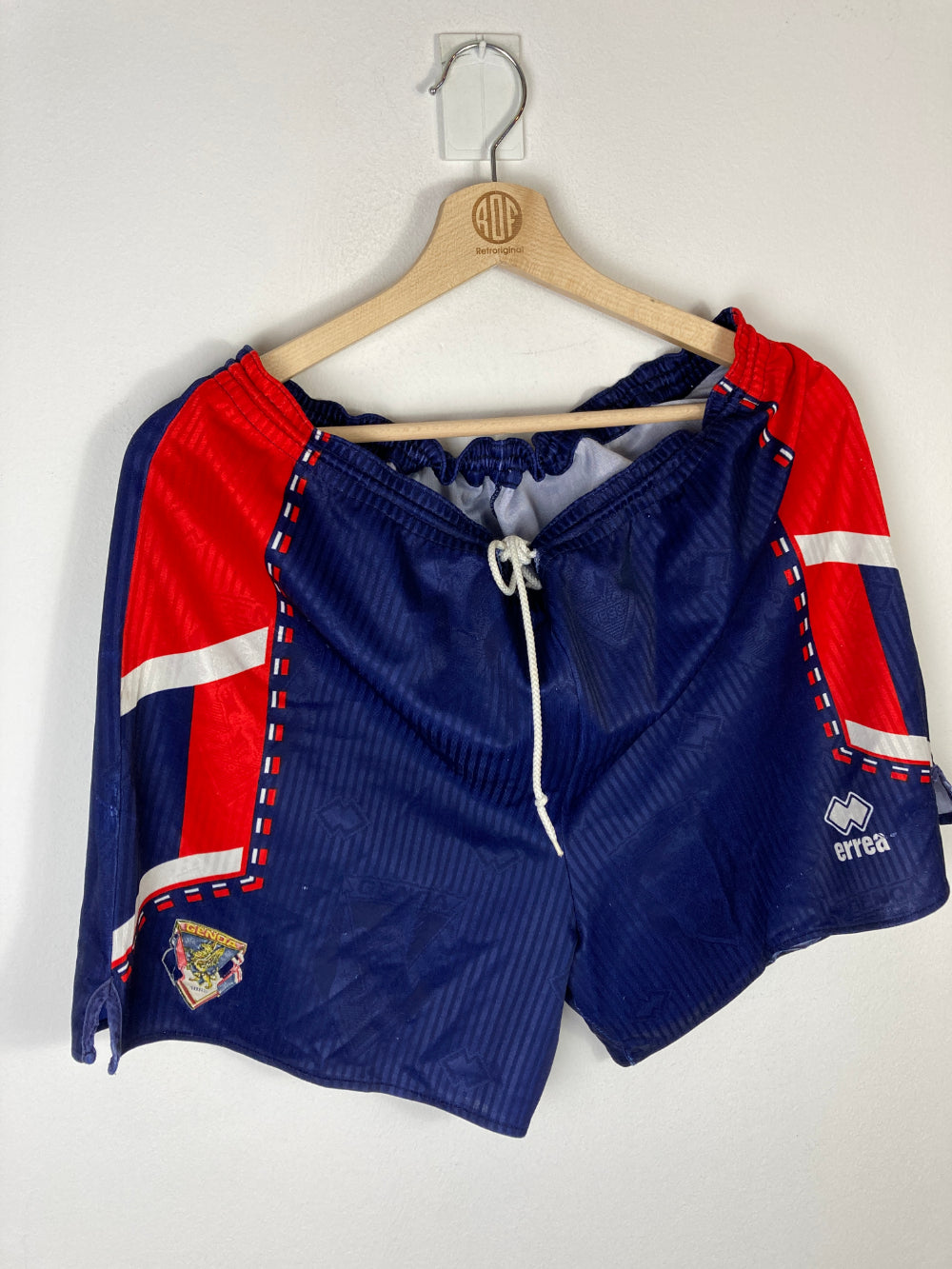 
                  
                    Original Genoa CFC Shorts Home 1992-1993 - L
                  
                