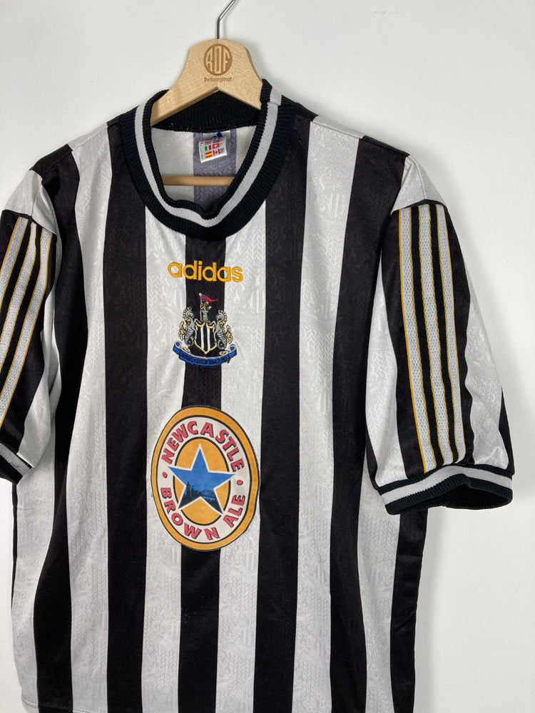 
                  
                    Original Newcastle United FC Home Jersey 1997-1999 - L
                  
                