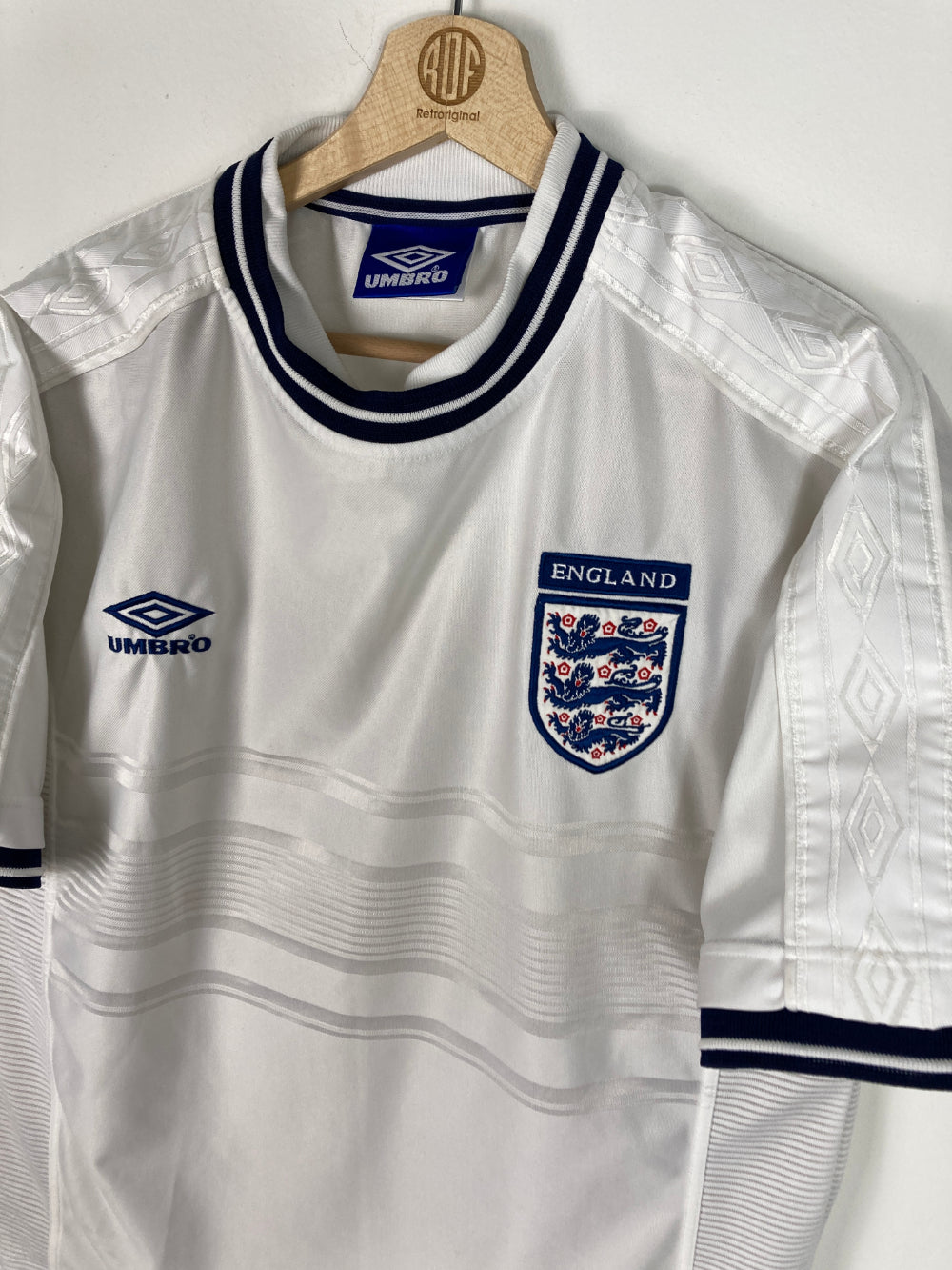 
                  
                    Original England Home Jersey 1999-2001 - L
                  
                