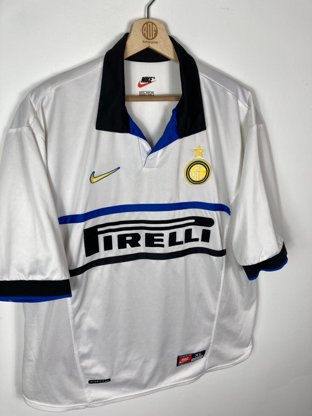 
                  
                    Original Inter Milan Away Jersey 1998-1999 - XL
                  
                