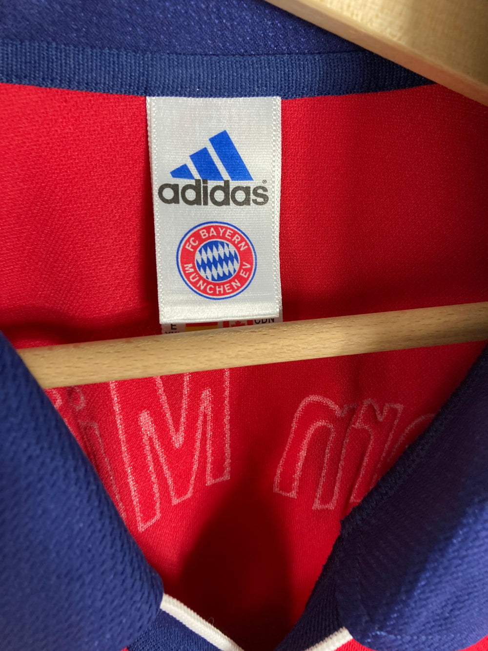 
                  
                    Original Bayern München FC Home Jersey 1999-2001 - XXL
                  
                