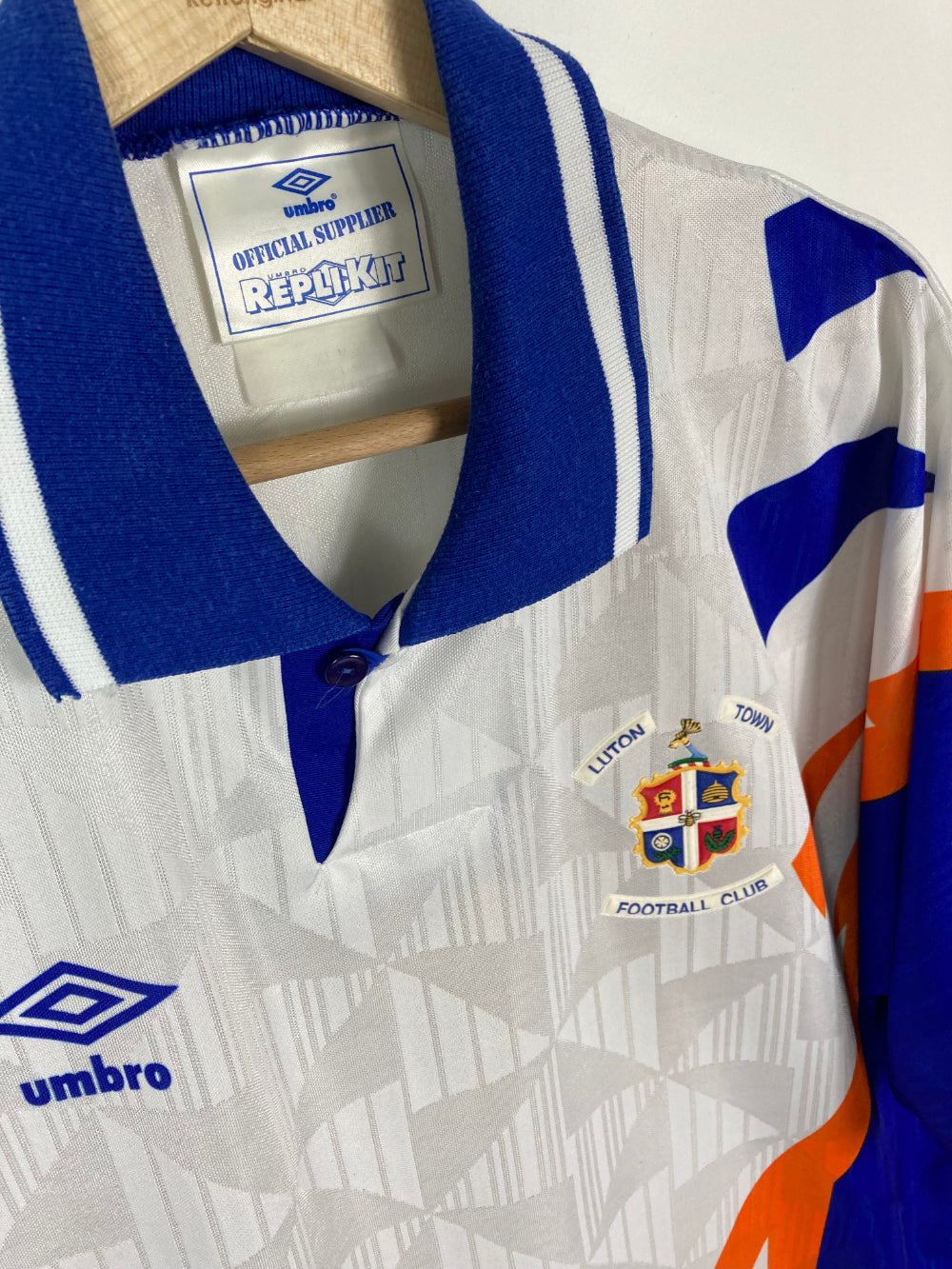 
                  
                    Original Luton Town FC Home Jersey 1991-1992 - XL
                  
                