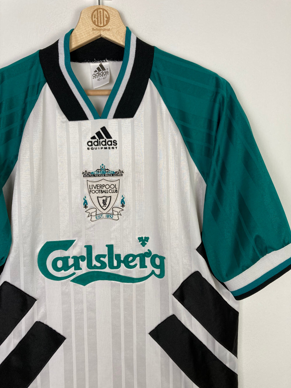 
                  
                    Original Liverpool F.C. Away Jersey 1993-1994 - L
                  
                