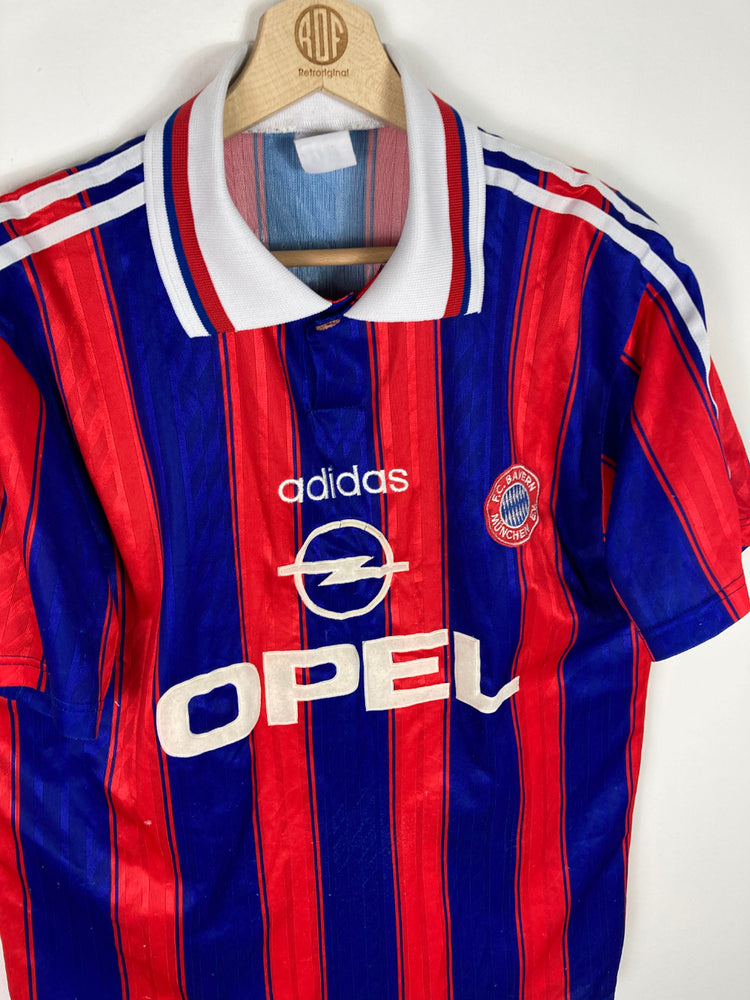 
                  
                    Original Bayern München FC Home Jersey 1995-1997 - M
                  
                