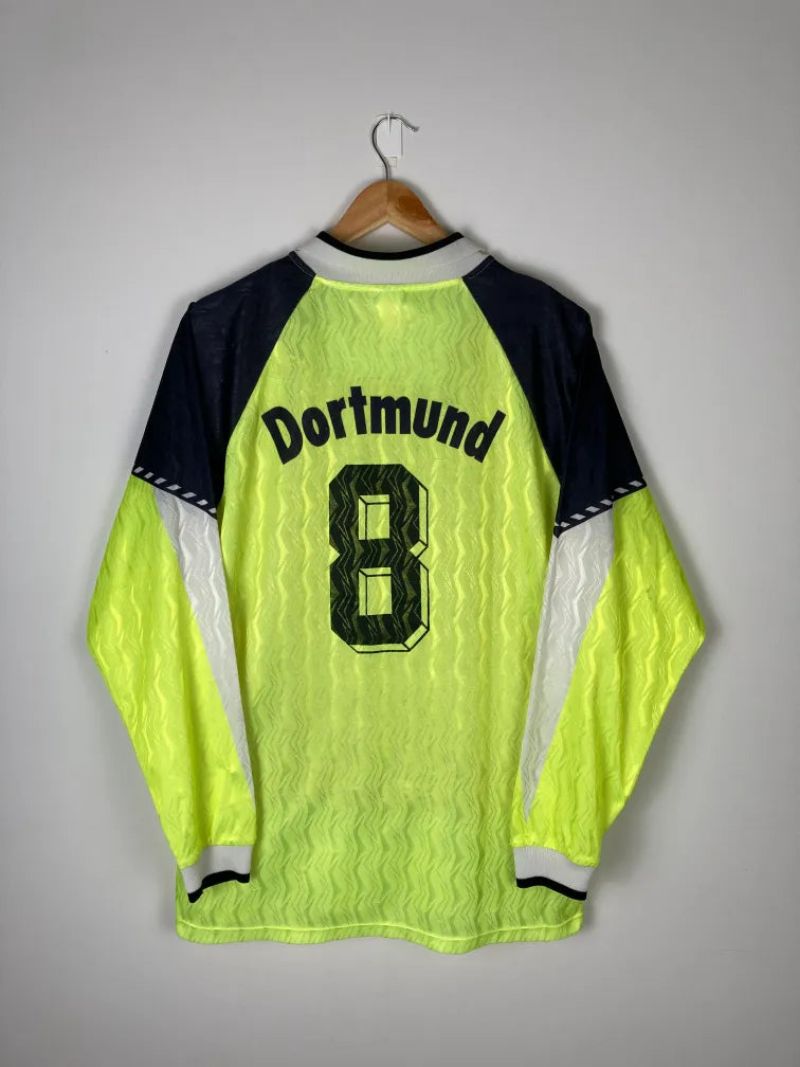 Original Borussia Dortmund Home Jersey 1990-1991 #8 of Steffan Karl  - XL
