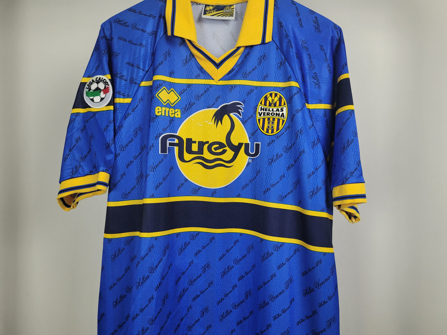 
                  
                    Hellas Verona F.C. 1998-1999 Third Jersey
                  
                