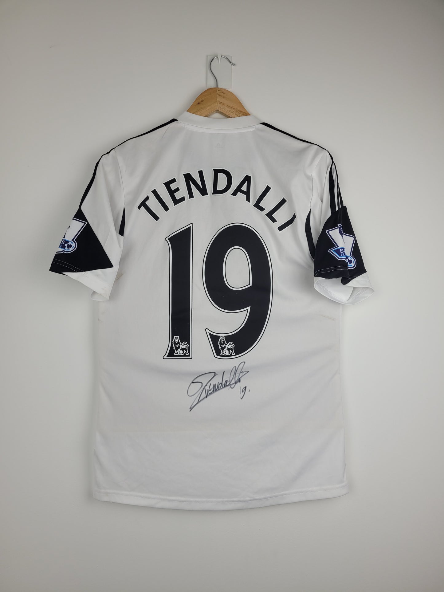 
                  
                    Original Swansea City AFC *Matchworn & Signed* Home Jersey #19 Tiendalli 2013-2014 - S
                  
                