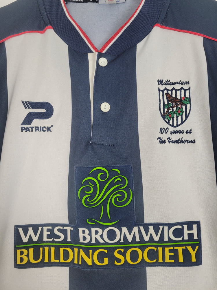 
                  
                    Original West Bromwich Albion Home Jersey 2000-2002 - XL
                  
                