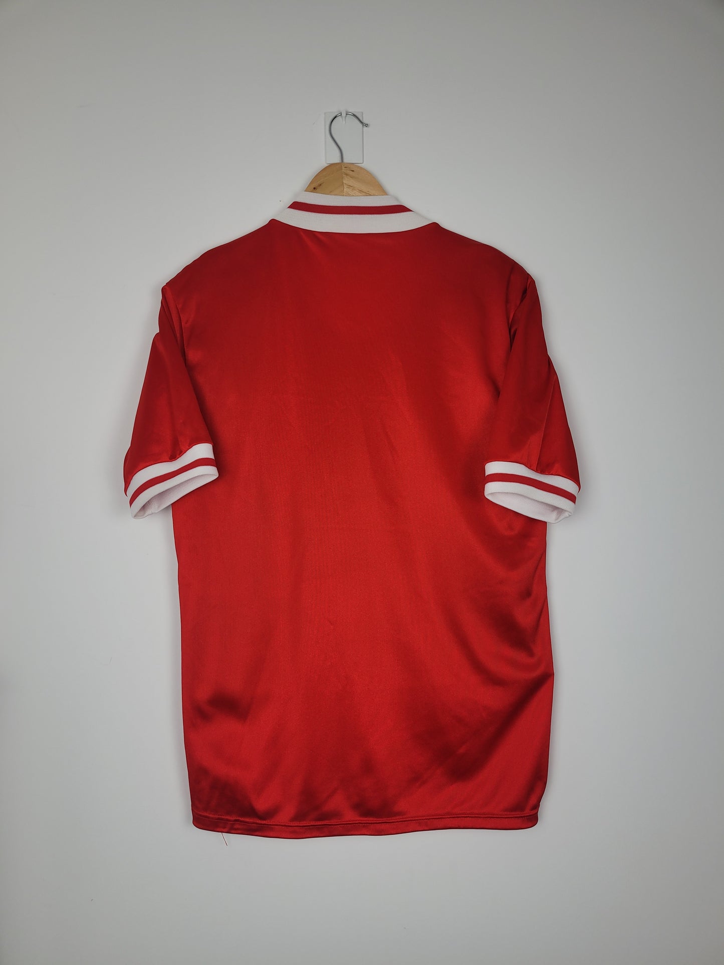 
                  
                    Original Liverpool F.C. Home Jersey 1982-1985 - M
                  
                